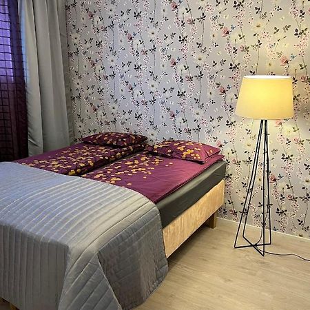 4 Km To The Jyvaeskylae City Center Afoot, Cute Apartment With Free Parking Esterno foto